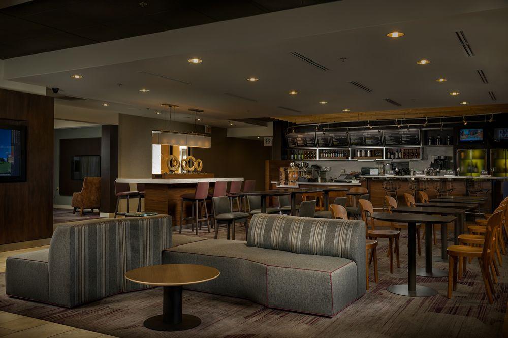 Courtyard By Marriott New Haven Orange