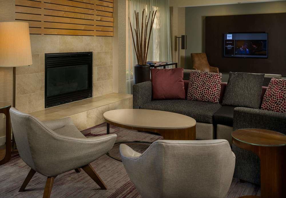 Courtyard By Marriott New Haven Hotel
