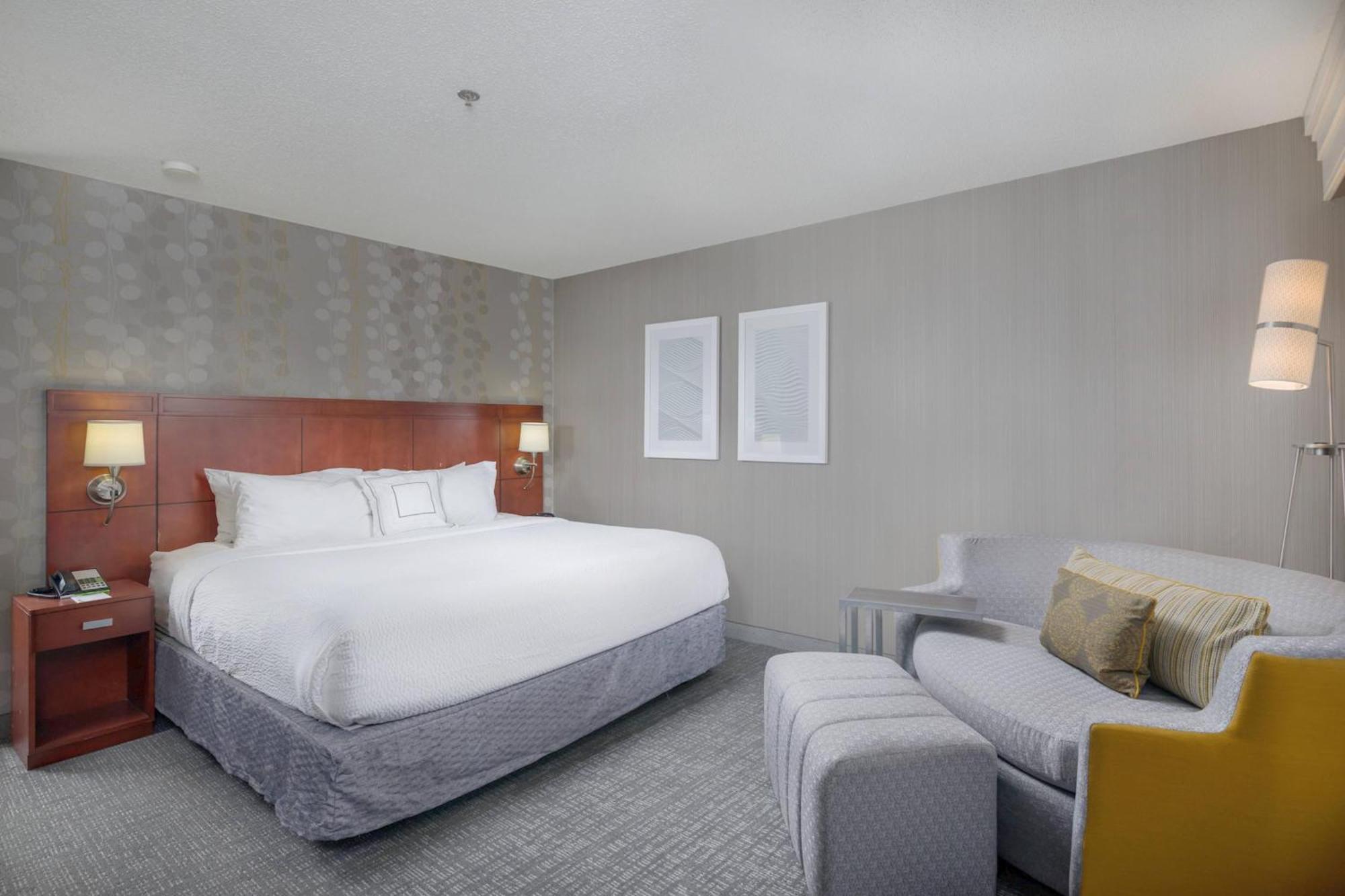Courtyard By Marriott New Haven